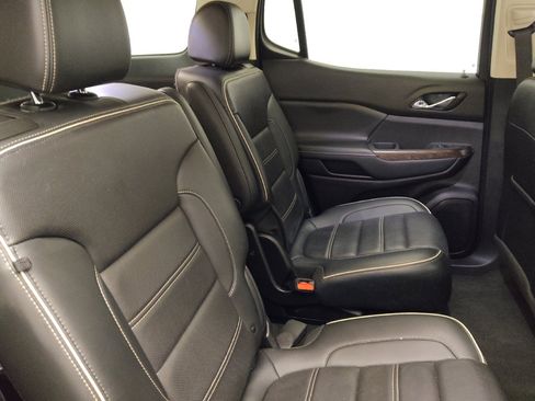 Used 2022 GMC Acadia Denali w/ Denali Ultimate Package FWD image 19