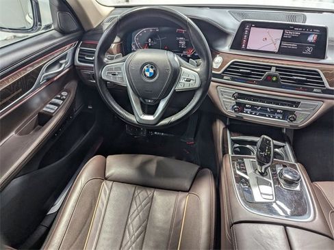 Used 2020 BMW 750i xDrive 750i xDrive w/ Executive Package image 7