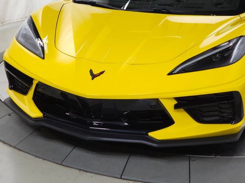 Used 2025 Chevrolet Corvette Stingray Preferred Conv w/ Stealth Interior Trim Package RWD image 4