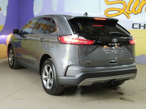Used 2024 Ford Edge SEL w/ Convenience Package AWD/4WD image 6