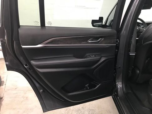 New 2025 Jeep Grand Cherokee L Limited image 28