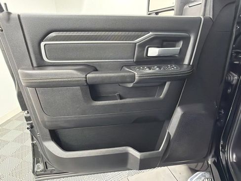 Used 2025 RAM 2500 Big Horn AWD/4WD image 19