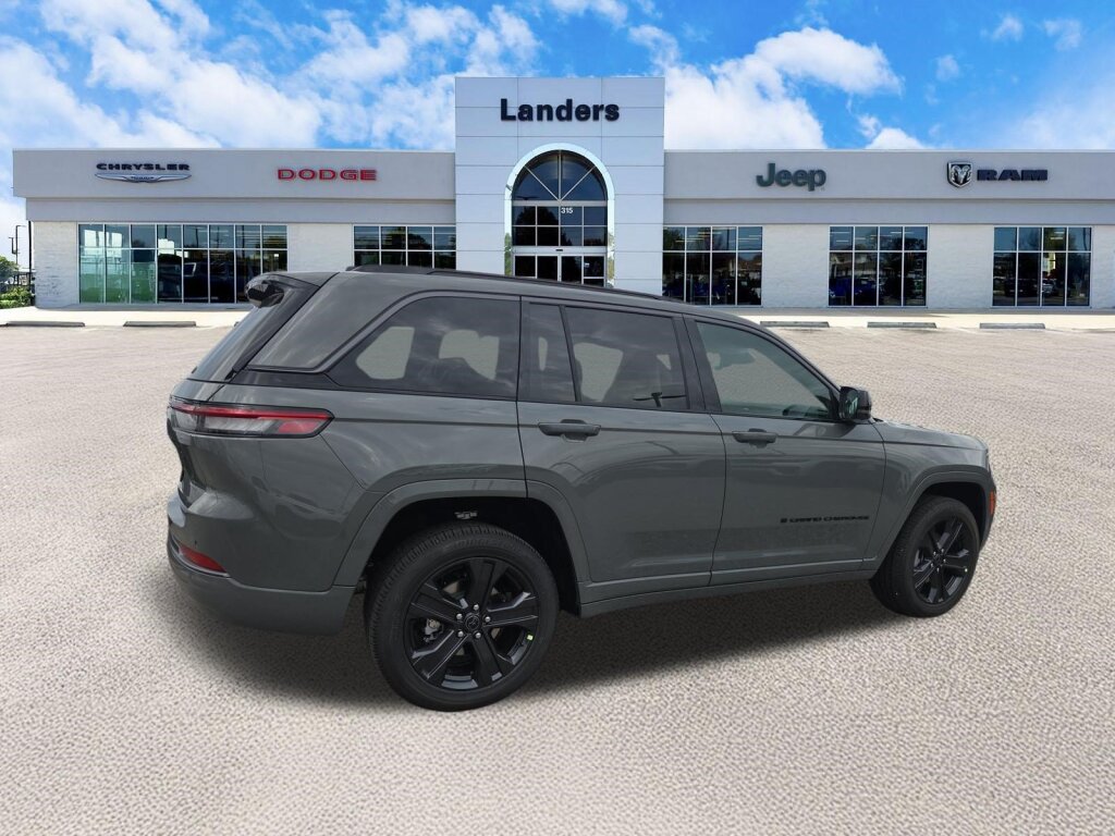 New 2027 Jeep Grand Cherokee Limited AWD/4WD image 3