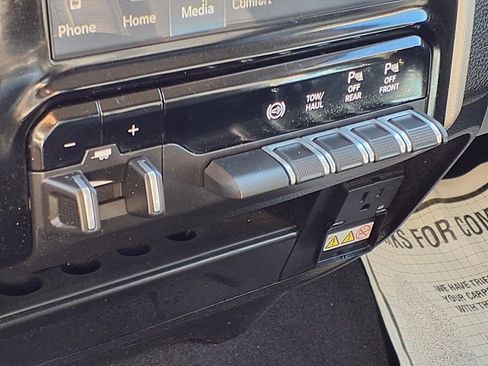 Used 2024 RAM 2500 Laramie w/ Safety Group image 9