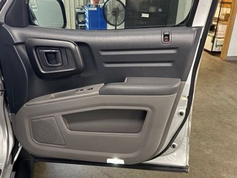 Used 2009 Honda Ridgeline RT image 18