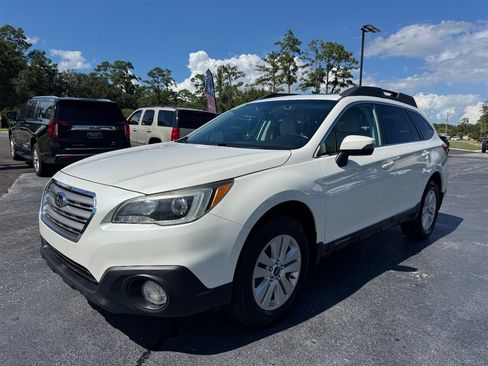 Used 2017 Subaru Outback 2.5i Premium AWD/4WD image 4