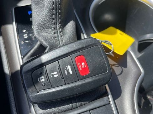 Used 2023 Toyota Camry XLE w/ Cold Weather Package image 13