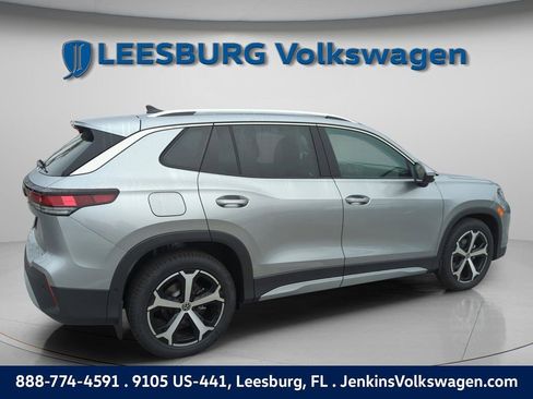 New 2026 Volkswagen Tiguan SE image 5