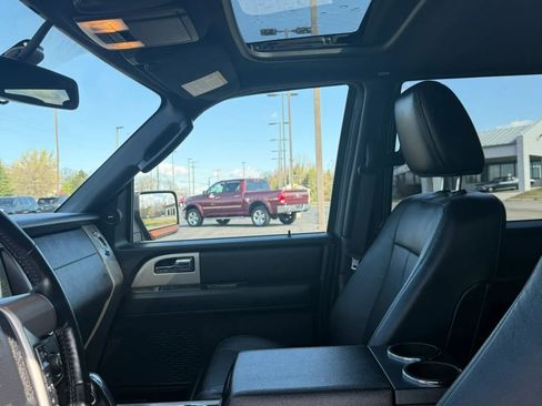 Used 2016 Ford Expedition EL Limited w/ Equipment Group 301A image 28