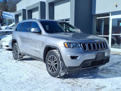 Used 2019 Jeep Grand Cherokee Laredo w/ Laredo X Package
