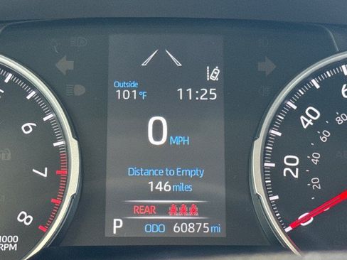 Used 2021 Toyota RAV4 LE AWD/4WD image 11