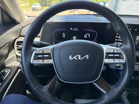 Used 2023 Kia Telluride EX FWD image 23