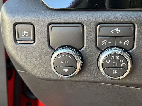 New 2026 GMC Sierra 1500 Elevation w/ LPO, Elevation Black Package image 16