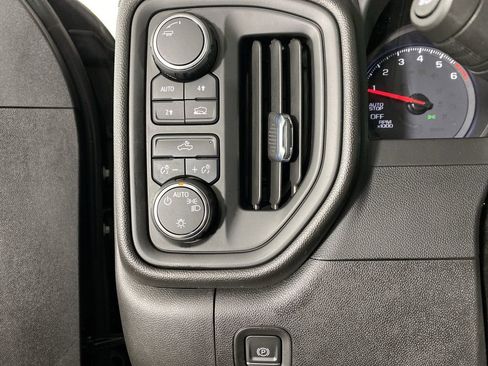 Certified 2022 Chevrolet Silverado 1500 Custom image 20