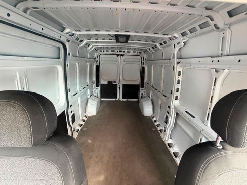 Used 2025 RAM ProMaster 2500 w/ Convenience Group FWD image 21