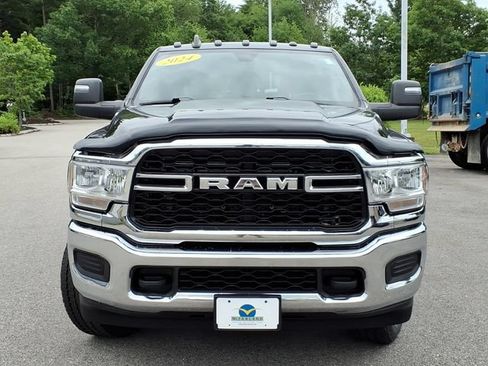 Used 2024 RAM 2500 Tradesman w/ Chrome Appearance Group AWD/4WD image 7