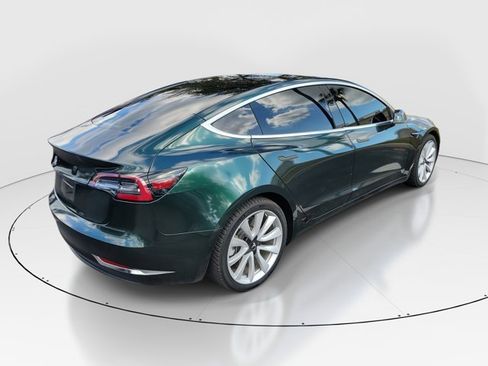 Used 2018 Tesla Model 3 Long Range image 4