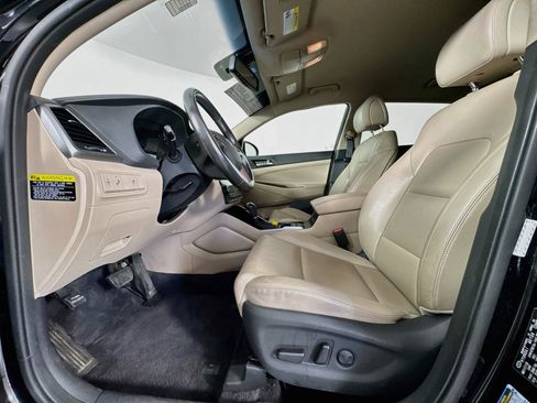 Used 2018 Hyundai Tucson SEL Plus AWD/4WD image 22