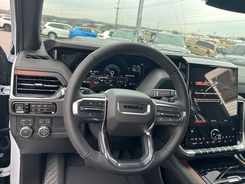 New 2026 GMC Yukon XL Denali image 17