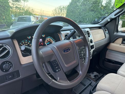 Used 2014 Ford F150 XLT w/ XLT Chrome Package AWD/4WD image 32