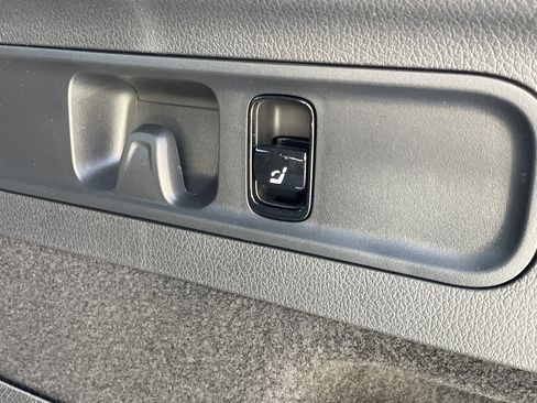 New 2026 Mercedes-Benz GLC 300 image 11