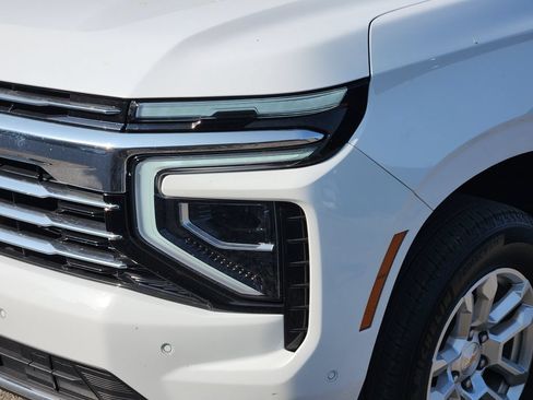 Used 2025 Chevrolet Tahoe LT RWD image 6