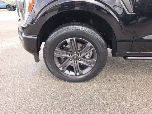 Used 2023 Ford F150 Lariat w/ Equipment Group 502A High image 9