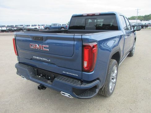 New 2026 GMC Sierra 1500 Denali w/ Denali Reserve Package AWD/4WD image 5