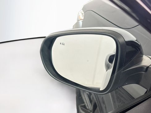 Used 2024 Chevrolet Trax ACTIV w/ Sunroof Package FWD image 16