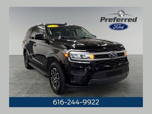 Used 2024 Ford Expedition XLT image 1