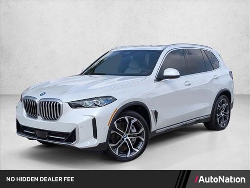 Certified 2026 BMW X5 xDrive50e w/ Premium Package AWD/4WD image 1