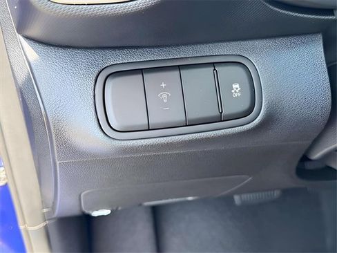 New 2025 Hyundai Venue SEL image 13