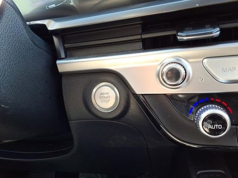 Used 2025 Kia Telluride S AWD/4WD image 28