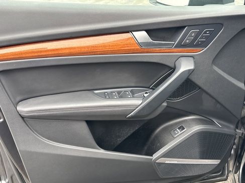 Used 2022 Audi Q5 2.0T Premium Plus w/ Premium Plus Package image 15