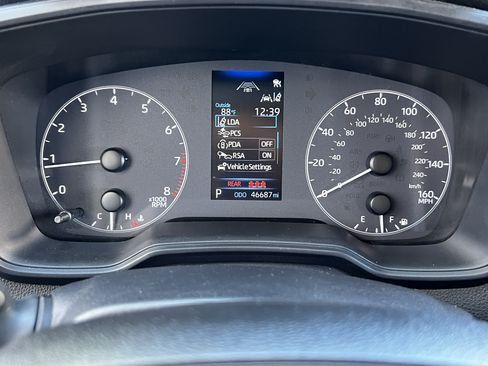 Used 2024 Toyota Corolla LE FWD image 28