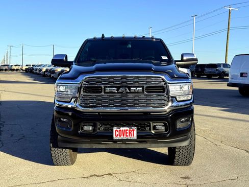 Used 2022 RAM 2500 Limited w/ Towing Technology Group image 3