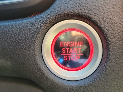 Used 2018 Honda CR-V Touring image 28