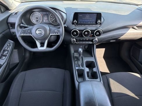 Certified 2022 Nissan Sentra S w/ Lighting Package FWD image 10