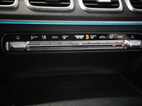 Certified 2022 Mercedes-Benz GLE 350 4MATIC image 25