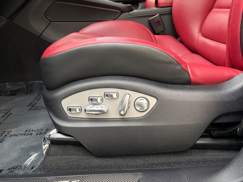 Certified 2023 Porsche Macan GTS AWD/4WD image 24