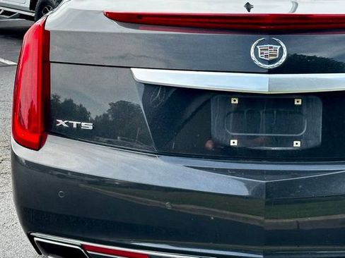 Used 2013 Cadillac XTS Luxury FWD image 13