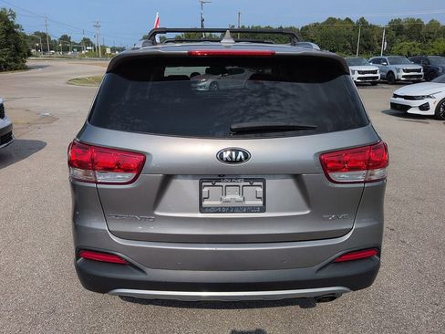 Used 2017 Kia Sorento EX w/ EX V6 Premium Package FWD image 6