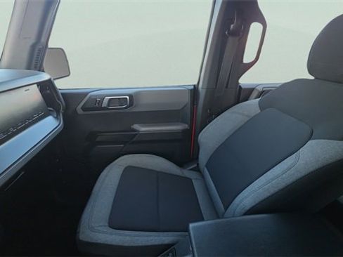 Used 2023 Ford Bronco 4-Door image 37