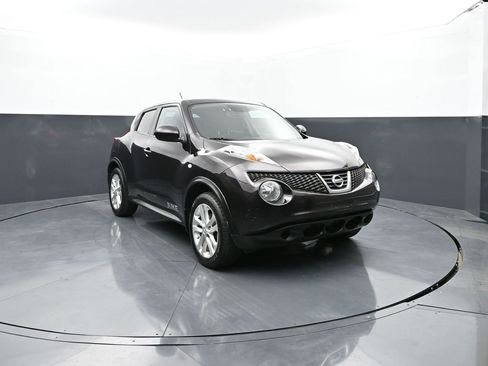 Used 2014 Nissan Juke SV AWD/4WD image 1