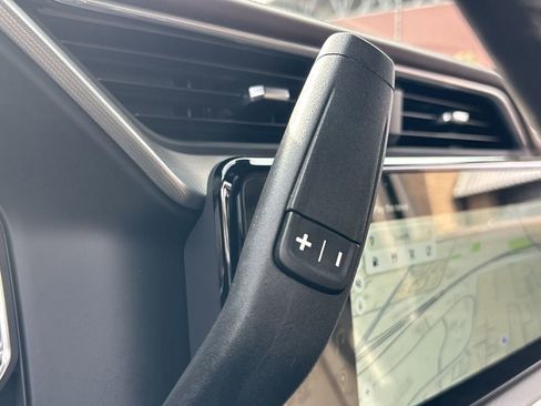 Used 2024 GMC Sierra 3500 Denali w/ Denali Reserve Package image 16