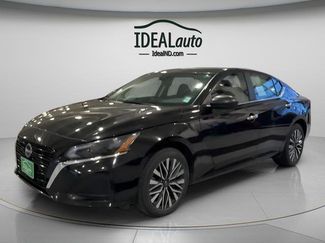 Used 2024 Nissan Altima 2.5 SV video 1