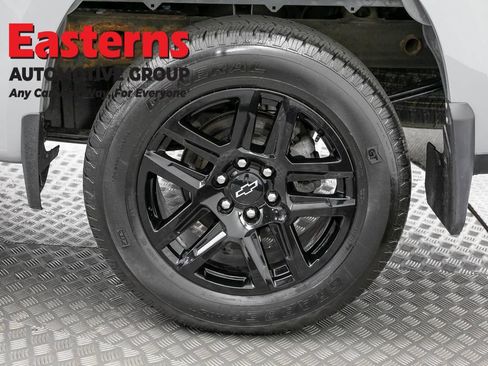 Used 2024 Chevrolet Silverado 1500 Custom AWD/4WD image 33