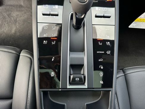 Used 2026 Porsche Macan S image 27