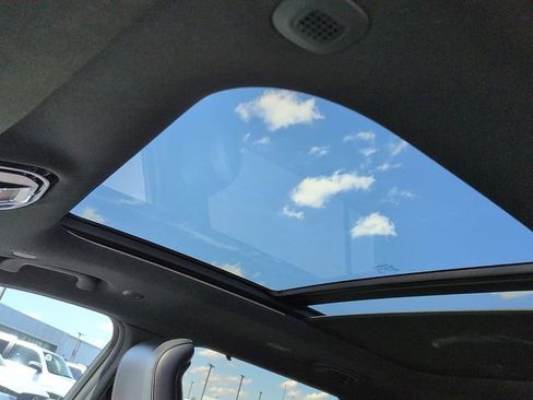 Used 2022 Jeep Grand Cherokee L Overland w/ Luxury Tech Group IV image 14