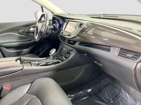Used 2019 Buick Envision Essence image 27